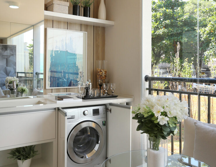 Descubre cómo ahorrar espacio en casa con esta ingeniosa idea para poner la lavadora en la terraza