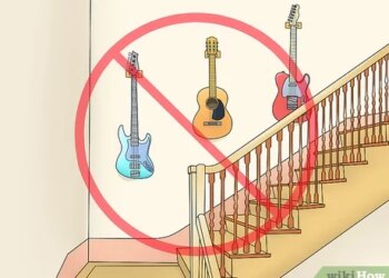 Descubre cómo colgar tus guitarras en la pared como un profesional y darle un toque único a tu hogar