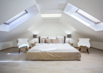 Descubre cómo transformar tu buhardilla en un espacio de ensueño con estas ideas creativas