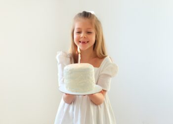 Transforma la comunión de tu hijo en un evento inolvidable con estas ideas de decoración