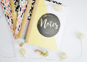 Transforma tus cuadernos en obras de arte con estas creativas ideas de decoración