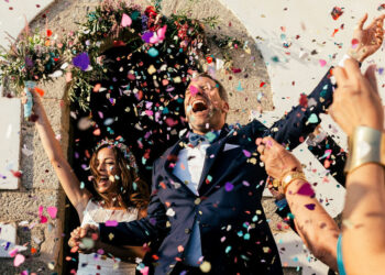 Sorprende a los novios en su gran día con estas ideas únicas para hacer en una boda